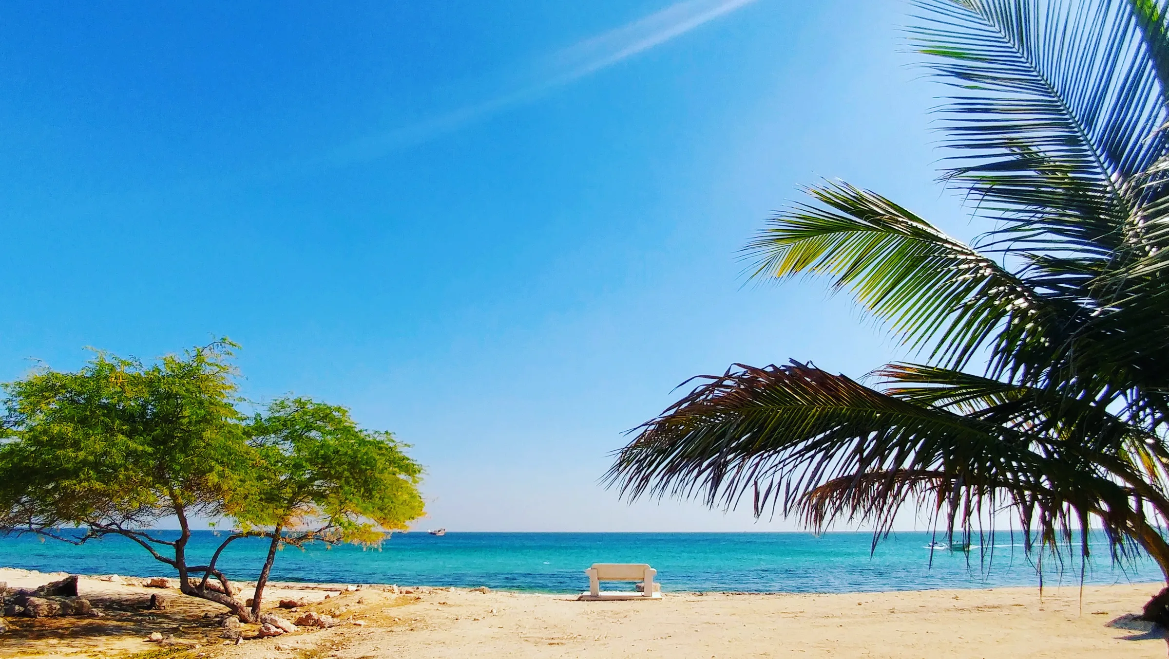 Beaches and clear waters of Kish